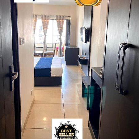 Jb Residency Zirakpur !! Top Rated & Most Awarded Property In Zirakpur Hotel Ngoại thất bức ảnh